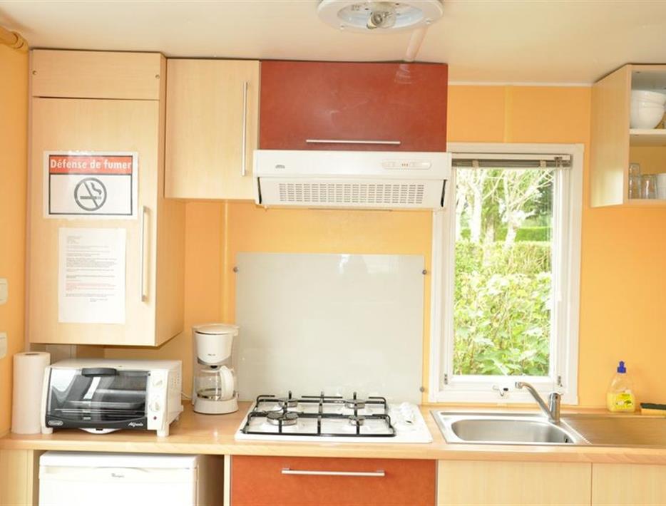 kitchen of mobil-home super astria 1 room 2 people camping *** de la motte in quend, picardie somme